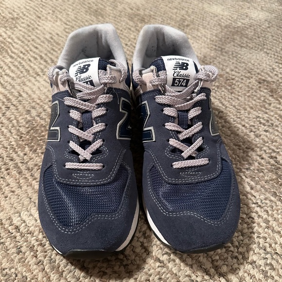 New balance 574. Size 8.5 - Picture 3 of 4